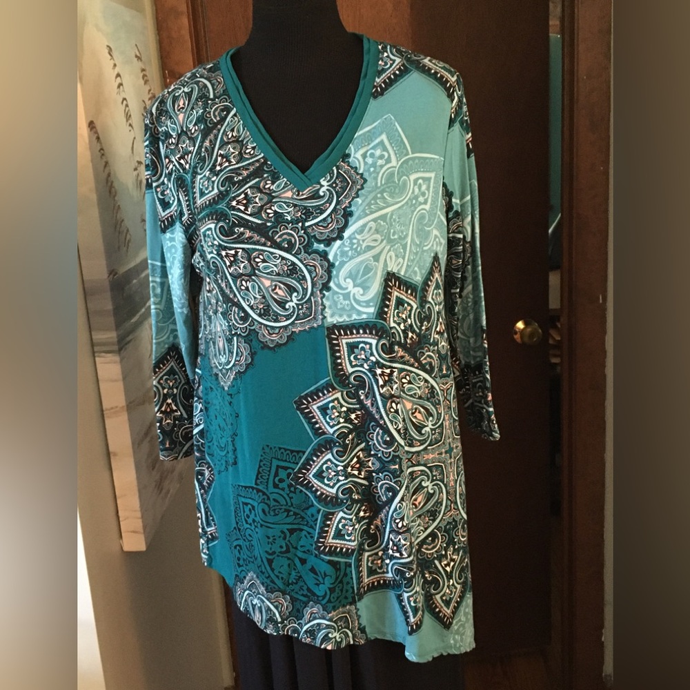 Chicos Paisley Print Tunic Top with Asymmetric Hem Teal Black Peach White Size 1